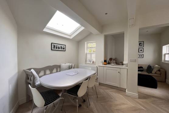 3438C 22 tv drama location house in Cheshire period property kitchen.JPG