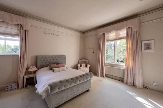 3438C 28 tv commercial location house in cheshire period property bedroom.jpg