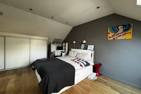 3449M 24 tv commercial location house large family home with in Manchester large bedroom