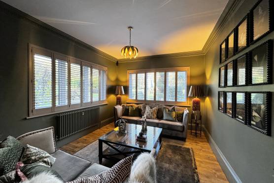 3450W 17 tv shoot location house in West Yorkshire stylish living room