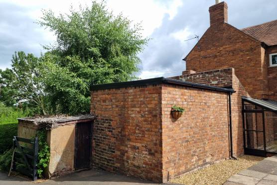 3451S 22 photo shoot location house in West Midlands period property outbuildings.jpg