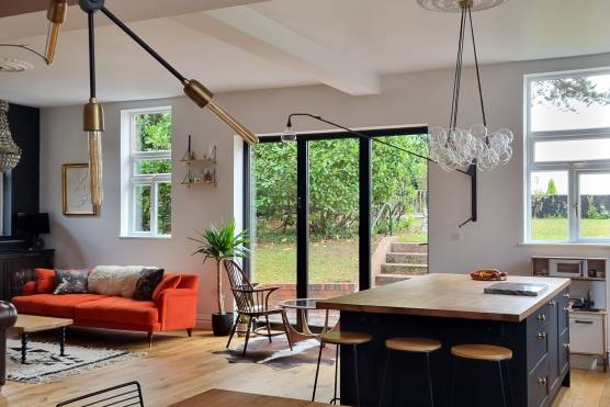 3451S 6 filming location house in West Midlands open plan kitchen.jpg