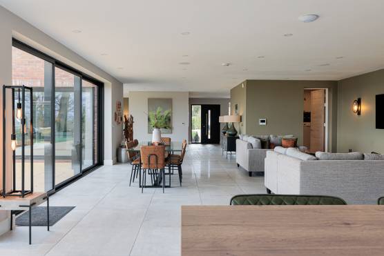 3452C 2 tv shoot location house in Cheshire contemporary open plan kitchen and living area