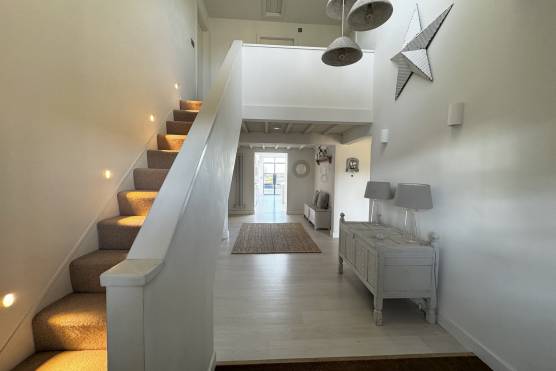 3454N 26 filming location house in North Yorkshire staircase.jpg