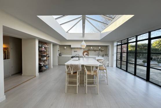 3454N 8 tv drama location house in North Yorkshire stylish open plan kitchen with kitchen island.jpg