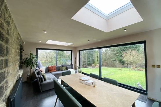 3458W_7_tv_shoot_location_in_West_Yorkshire_stylish_cottage_open_plan_living_area