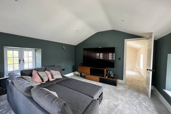 3470W 16 photo shoot location house in West Yorkshire with large reception room