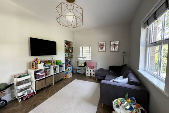 3471W 28 tv drama location house in West Yorkshire modern playroom