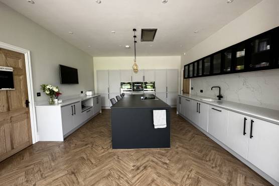 3471W 5 filming location house in West Yorkshire modern open plan kitchen