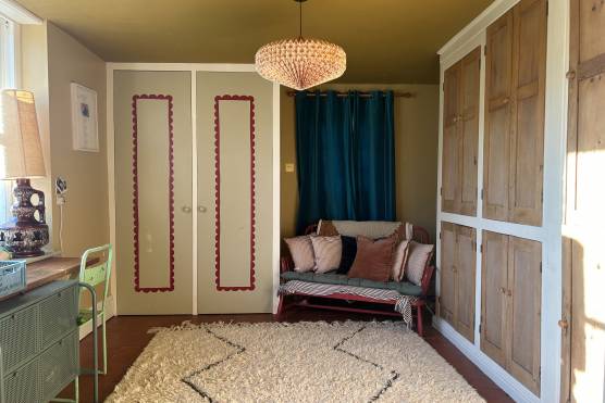 3485NW 27 tv drama location house in North Wales period property bedroom.jpg
