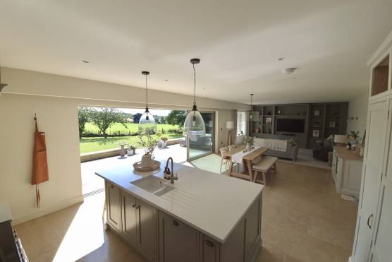 3498W-1-photo-shoot-location-house-in-West-Yorkshire-stylish-open-plan-family-kitchen.jpg