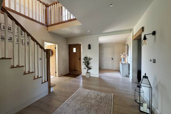 3498W 14 tv commercial location house in West Yorkshire stylish entryway