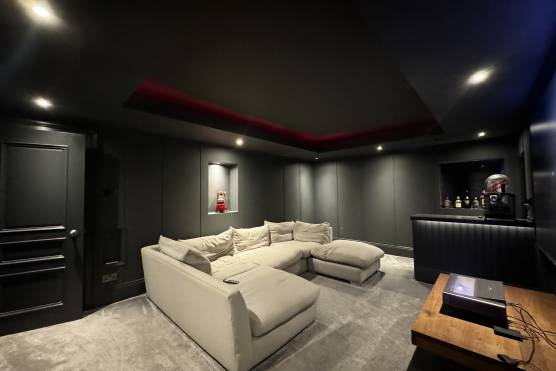 3503N 32 tv shoot location house in North Yorkshire large family home with large cinema room