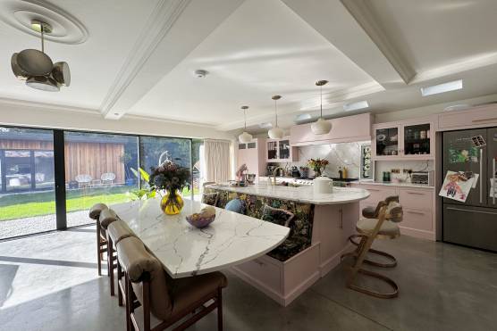 3506M 3 tv drama location house Super stylish family home in Manchester with large open plan kitchen