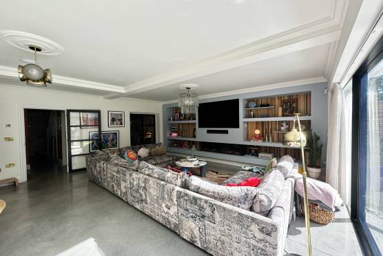 3506M 6 photo shoot location house Super stylish family home in Manchester with large open plan kitchen and living area