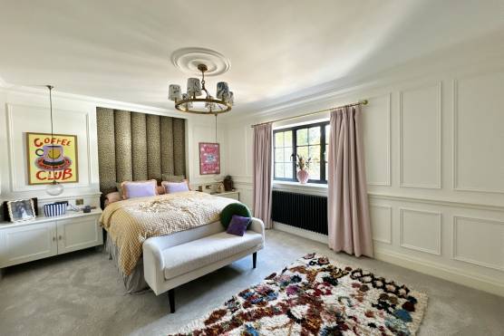 3506M 9 tv commercial location house Super stylish family home in Manchester with large bedroom