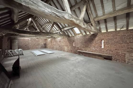 3519C 1 photo shoot location in Cheshire exposed brick barn with beams.jpg