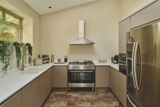 3525M 3 tv drama location in Manchester period stone property with stunning rural views large kitchen
