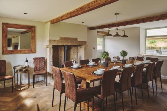 3525M 9 tv commercial location in Manchester period stone property with stunning rural views large dining room