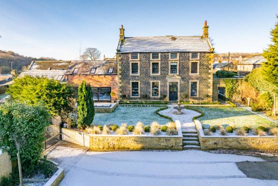 3526S 30 filming location house in South Yorkshire elegant period property.jpg