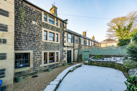 3526S 33 tv commercial location house in South Yorkshire period property.jpg