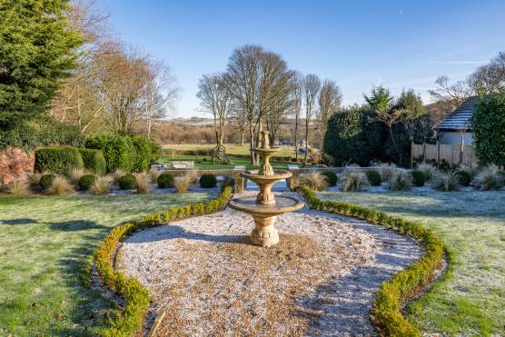 3526S 35 photo shoot location house in South Yorkshire period property garden.jpg