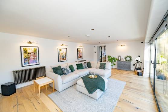 3526S 7 filming location house in South Yorkshire modern living room.jpg