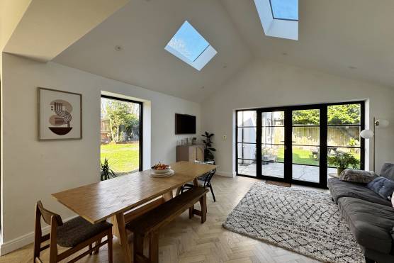 3528W 5 tv commercial location house in Leeds contemporary open plan dining and living area.jpg