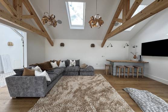 3527N 11 tv drama location house in North Yorkshire modern living area with exposed beams