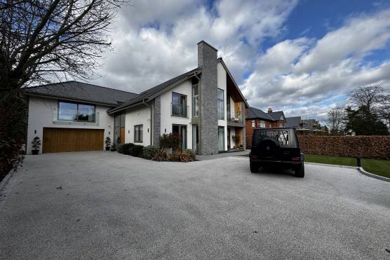 3527N 34 tv commercial location Contemporary family home in North Yorkshire large driveway