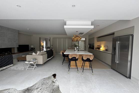 3527N 5 tv shoot location house in North Yorkshire modern open plan kitchen
