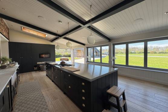 3530C 5 filming location house in Cheshire with industrial style open plan kitchen