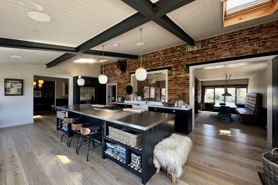 3530C 6 photo shoot location house in Cheshire with industrial style open plan kitchen and exposed brick