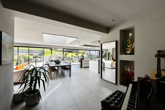 3531V 11 filming location house in Merseyside modern open plan living area.jpg