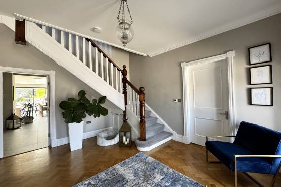 3531V 16 photo shoot location house in Merseyside staircase.jpg