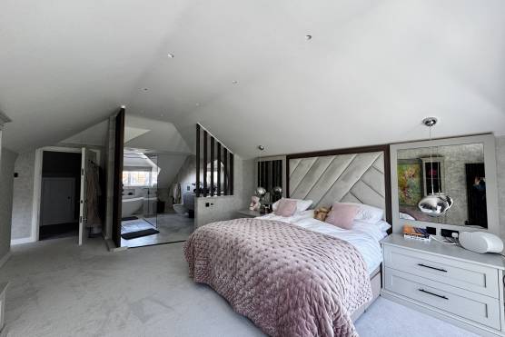 3531V 19 tv shoot location house in Merseyside bedroom.jpg