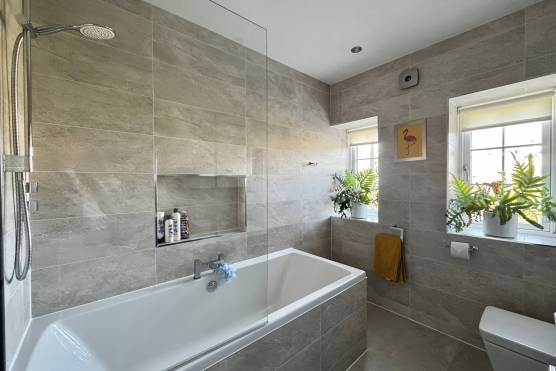 3531V 23 tv commercial location house in Merseyside bathroom.jpg