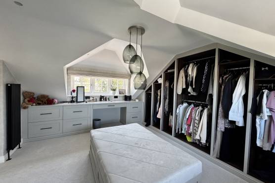 3531V 27 photo shoot location house in Merseyside walk in wardrobe.jpg