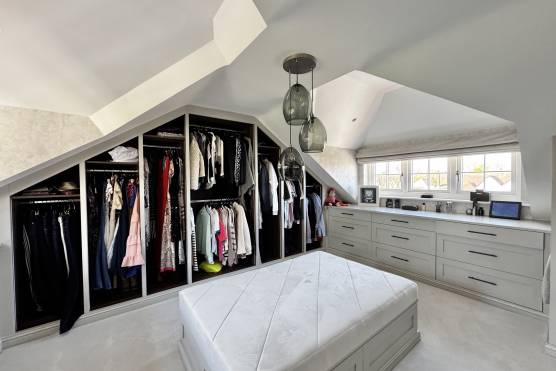 3531V 28 filming location house in Merseyside walk in wardrobe.jpg