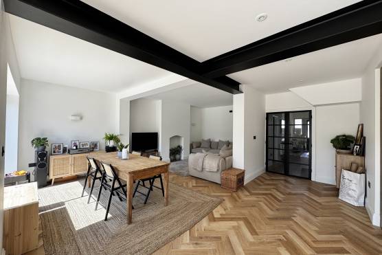 3535C 2 photo shoot location house in Cheshire Japandi style open plan living area.jpg