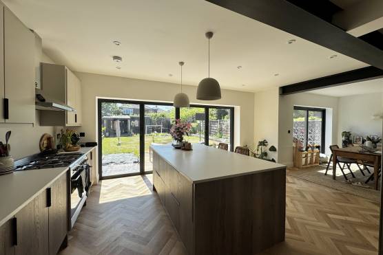 3535C 7 filming location house in Cheshire Japandi style open plan kitchen with kitchen island.jpg