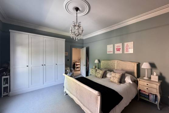 3534M 38 tv commercial location house in Manchester bedroom.jpg