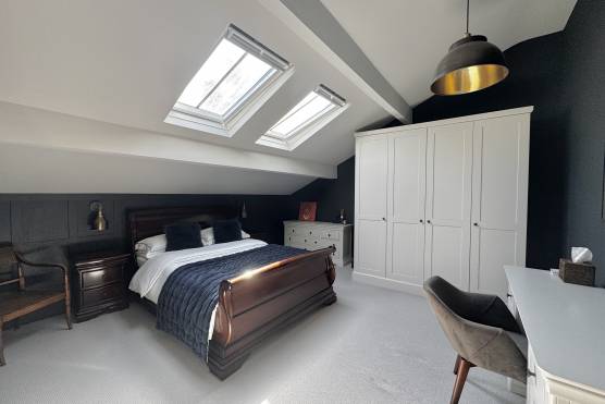 3534M 43 tv drama location house in Manchester attic bedroom.jpg