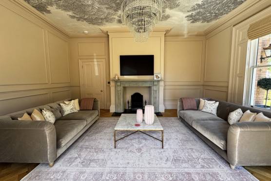 3534M 5 tv shoot location house in Manchester stylish living room.jpg