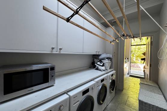 3534M-50-photo-shoot-location-house-in-Manchester-utiity-room.jpg