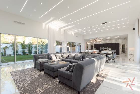 3383V 4 tv commercial location house in Merseyside contemporary white villa with large open plan kitchen