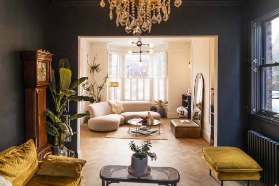 3160M 11 photo shoot location house stunning Manchester period property with large stylish living area