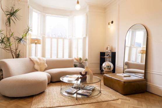 3160M 12 tv shoot location house stunning Manchester period property with large stylish living area