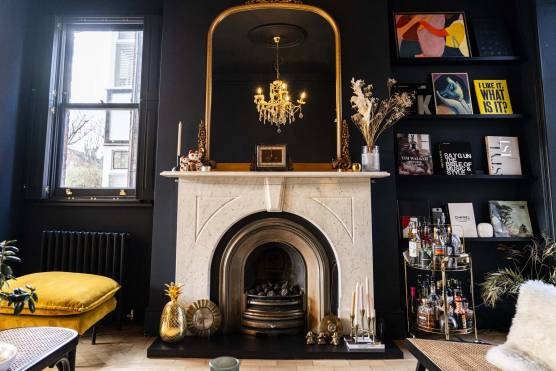 3160M 15 filming location house stunning Manchester period property with large stylish living area