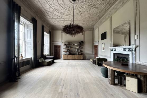 3539W 11 TV drama location house in West Yorkshire stylish period property living rom.jpg